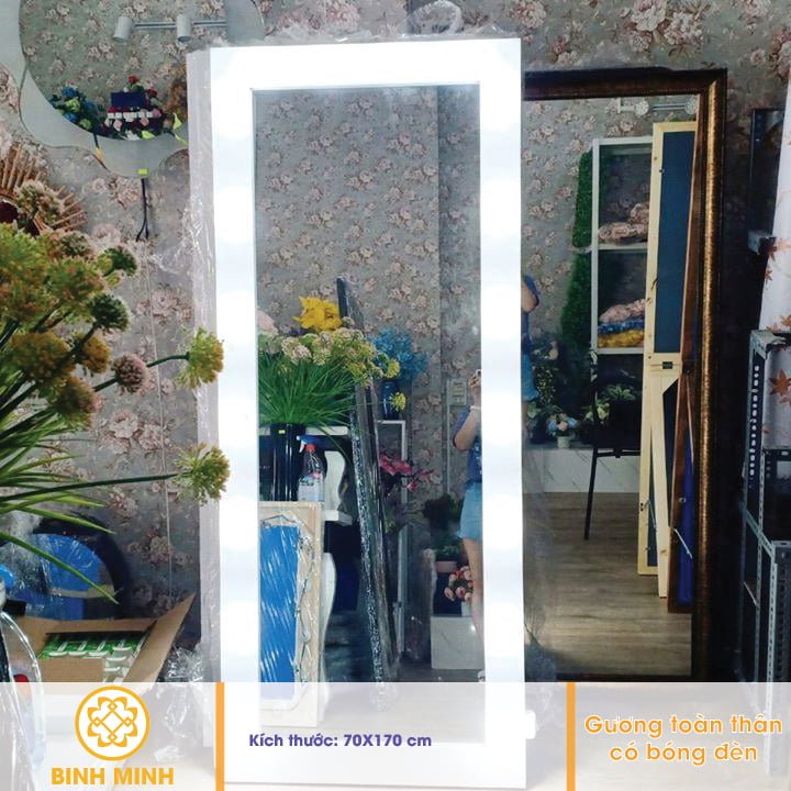 guong-toan-than-co-bong-den-01