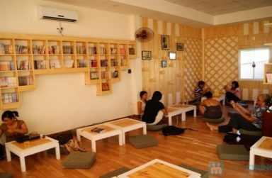 Những mẫu sàn nhựa Đà Nẵng đẹp cho nhà hàng và quán cafe